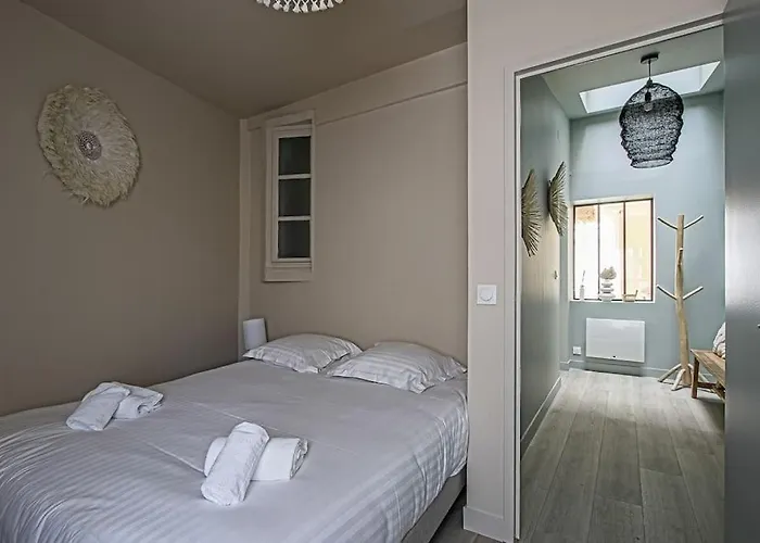 Le Petit Morny Apartamento *